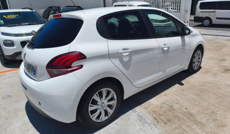 
								Peugeot 208  1.5 BlueHDi 100ch E6.c Active 5p complet									